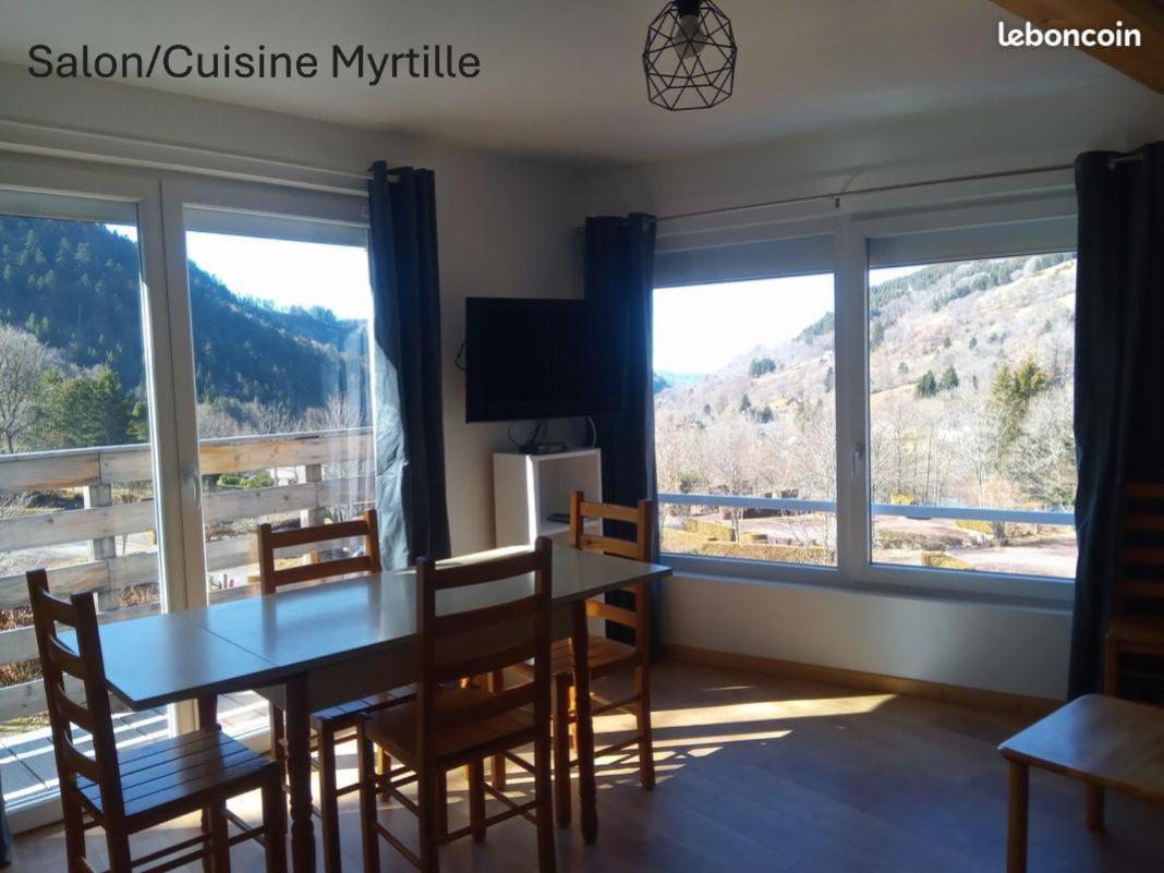 Le Relais Charraud Apartment เลอมงต์-ดอร์ ภายนอก รูปภาพ