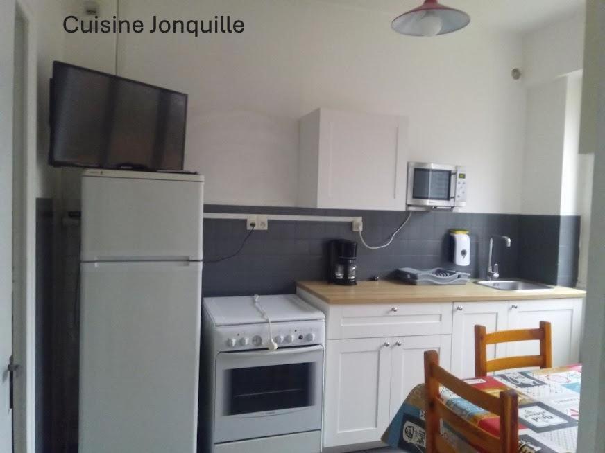 Le Relais Charraud Apartment เลอมงต์-ดอร์ ภายนอก รูปภาพ