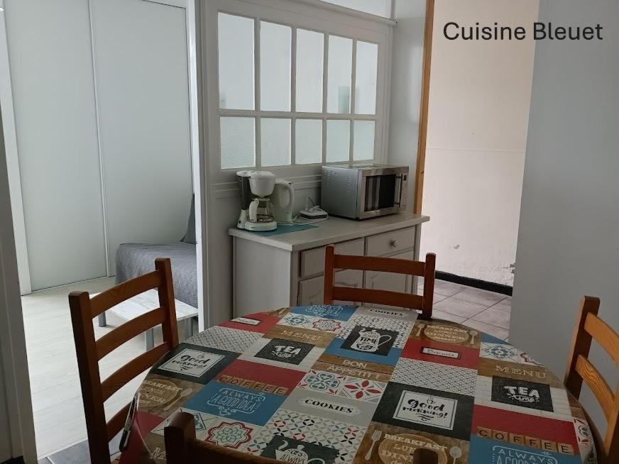 Le Relais Charraud Apartment เลอมงต์-ดอร์ ภายนอก รูปภาพ